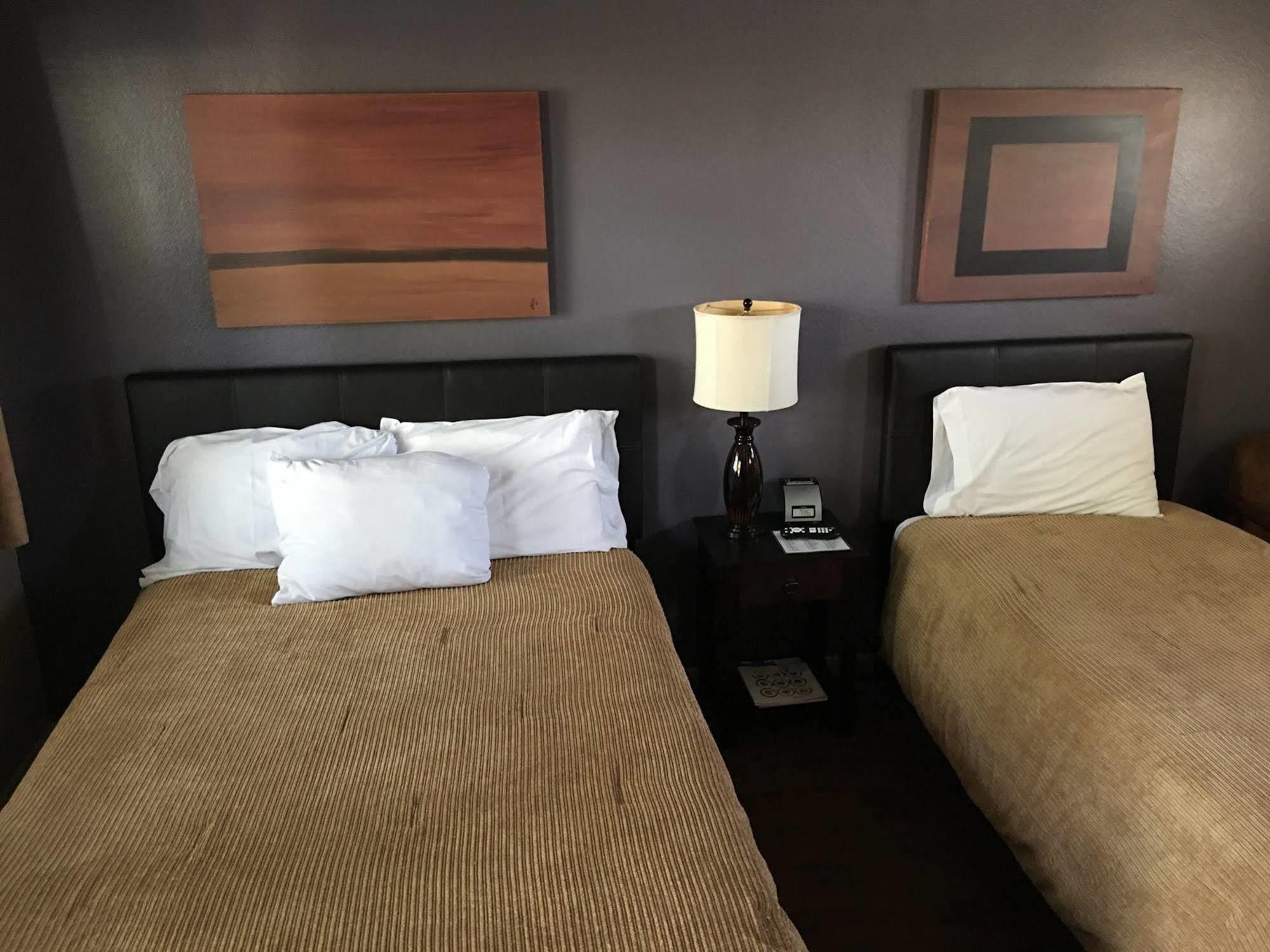 The Triangle Motel Alma Εξωτερικό φωτογραφία
